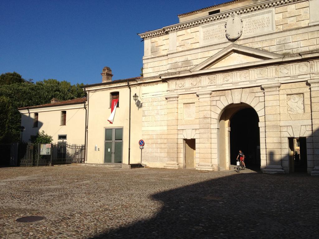 Hotel Mantova Mântua Exterior foto